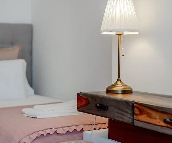 Апартаменти Principe Real Flamingo