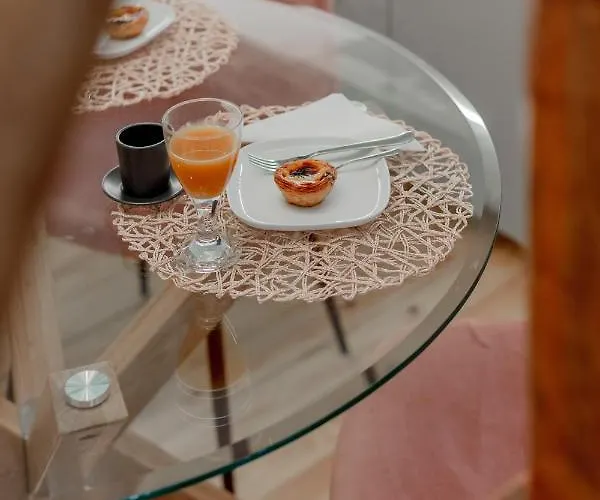 Principe Real Flamingo Apartment *